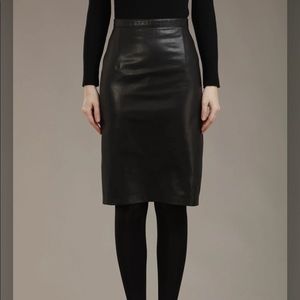 Danier wren leather skirt midi sz 10 black